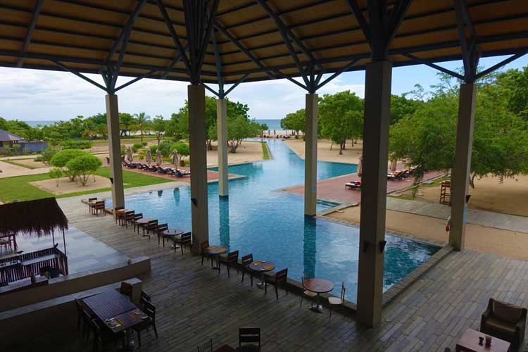 Sunrise By Jetwing Sri Lanka Hotel Review - The Pool Area