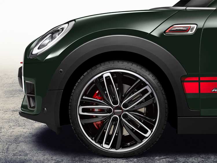 mini-clubman-cooper-works-1