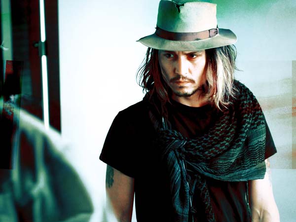 johnny depp wearing his favourite fedora hat