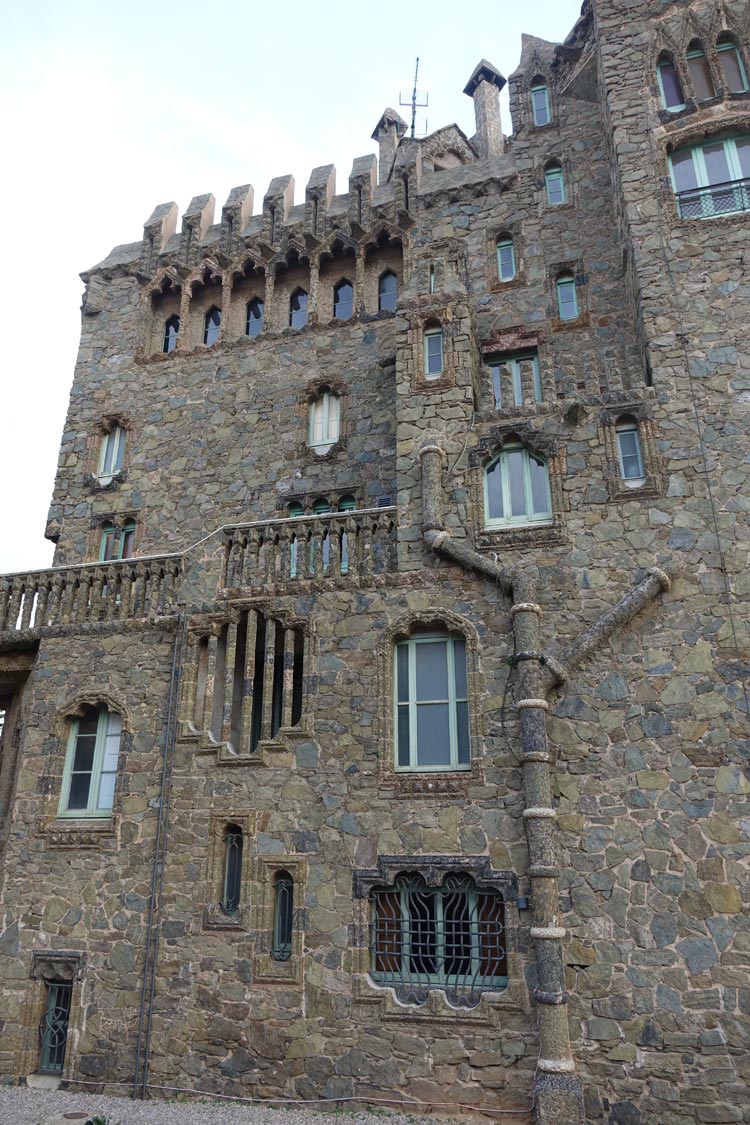 Torre Bellesguard Casa Figueres –  Antoni Gaudí