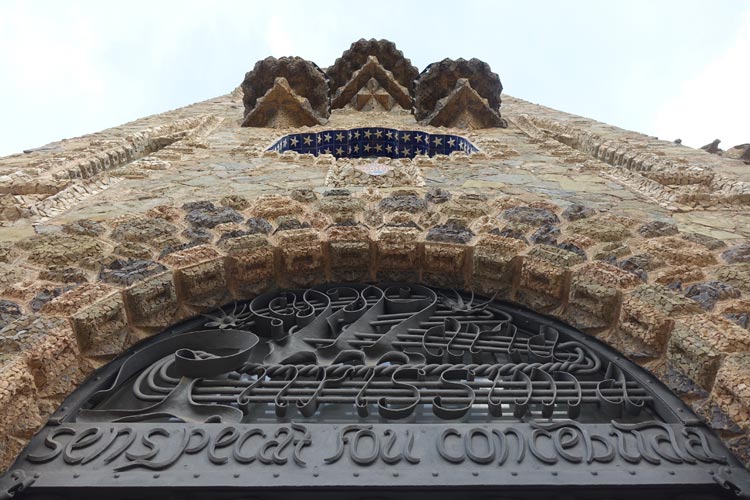 Torre Bellesguard Casa Figueres –  Antoni Gaudí