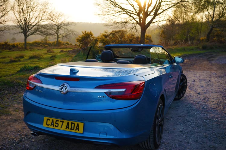 Vauxhall Cascada Convertible – 2.0-litre Diesel ‘Elite’ Model