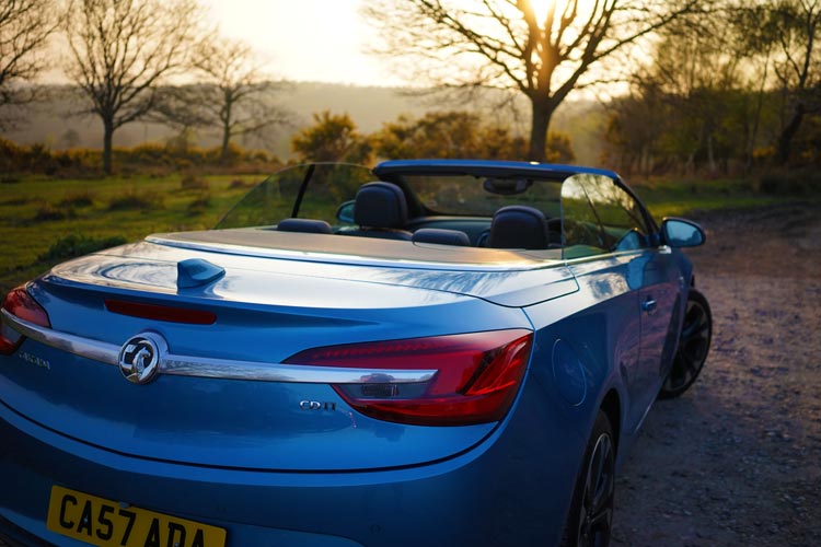 Vauxhall Cascada Convertible – 2.0-litre Diesel ‘Elite’ Model