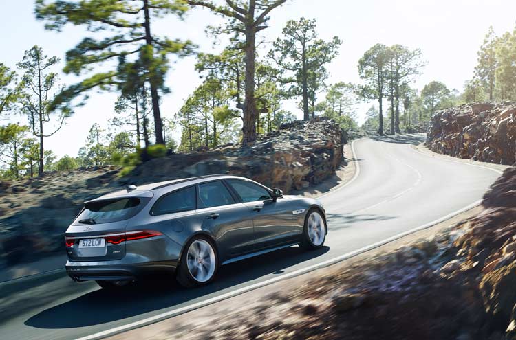 Wimbledon Star Andy Murray Reveals Jaguar XF Sportbrake