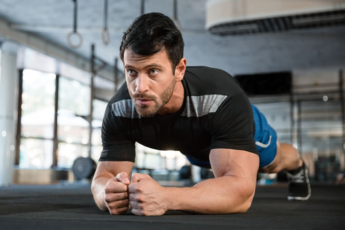 how to perform a plank