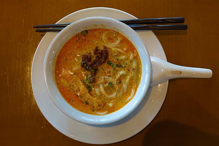 Fullerton Hotel Singapore – Historic Iconic Stay