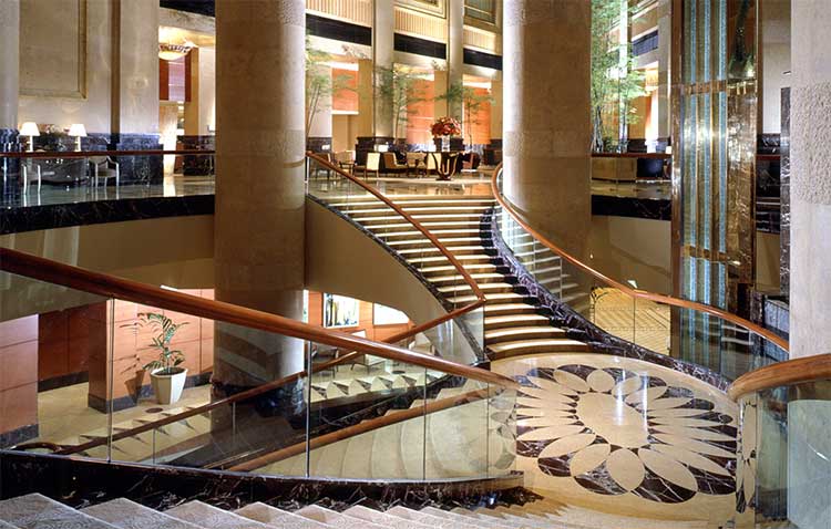 Fullerton Hotel Singapore – Historic Iconic Stay