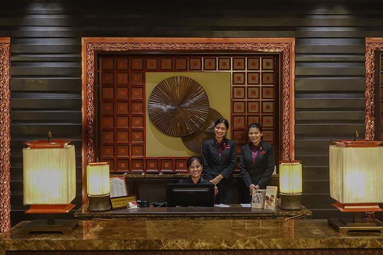 Crowne Plaza Bangkok Lumpini Park Reviewed