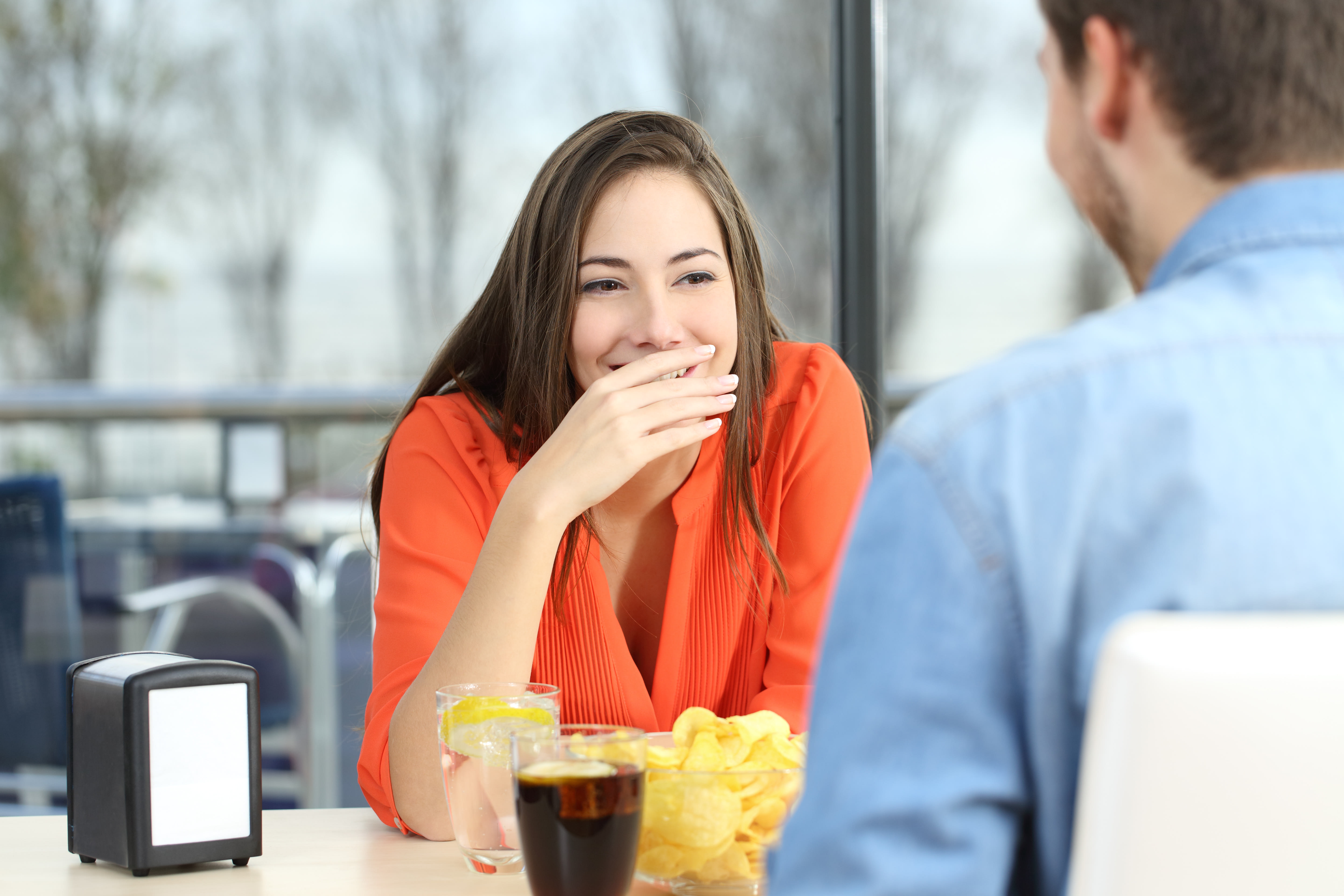 How To Tell If A Girl Likes You