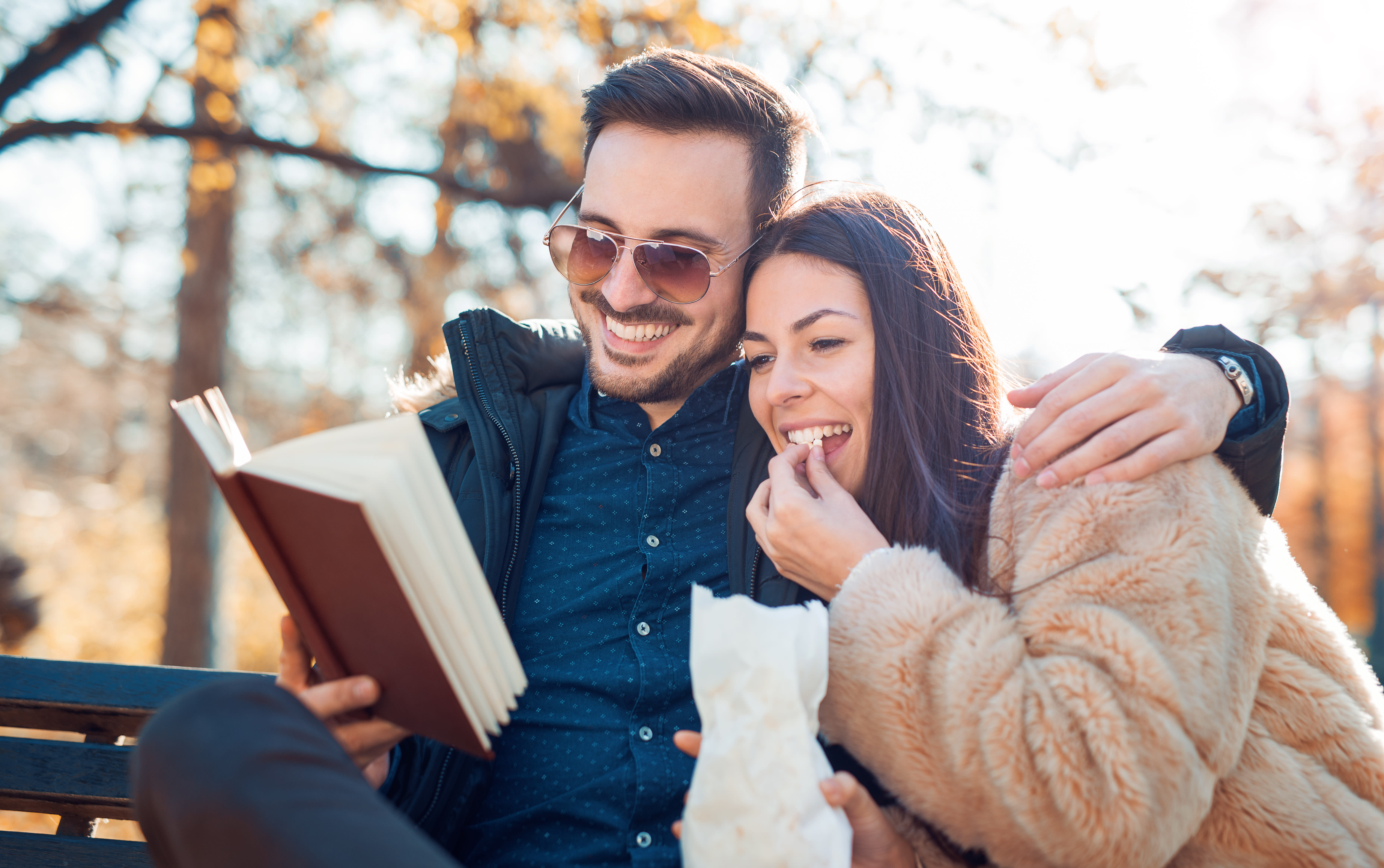 How To Tell If A Girl Likes You