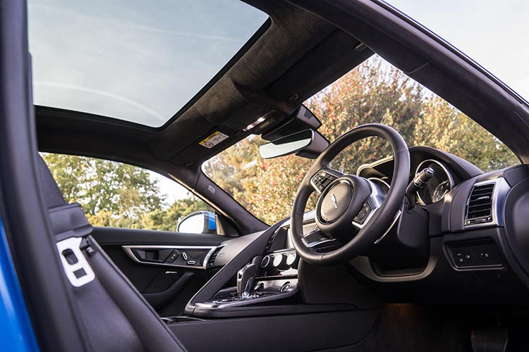 Jaguar F Type Coupe  – Looking Stylish In Blue Review