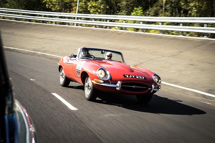 Jaguar UK – The Jaguar Classic Track Experience