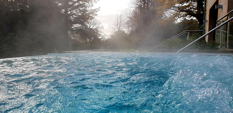 Armathwaite Hall Hotel & Spa in Lake District MenStyleFashion 2018 outdoor Jacuzzi