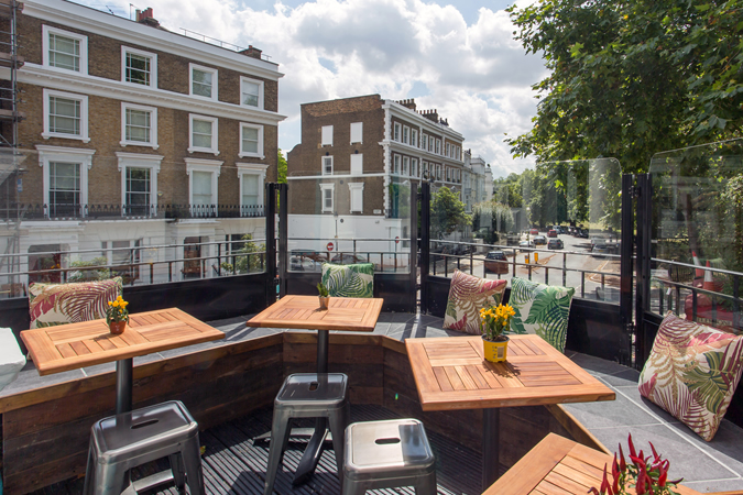 The Queen's Pub