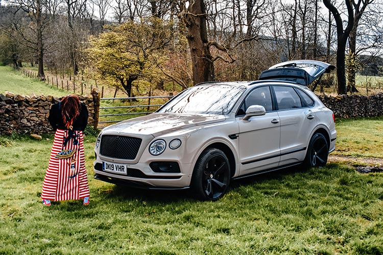 Bentley Bentayga SUV V8 Dove Grey