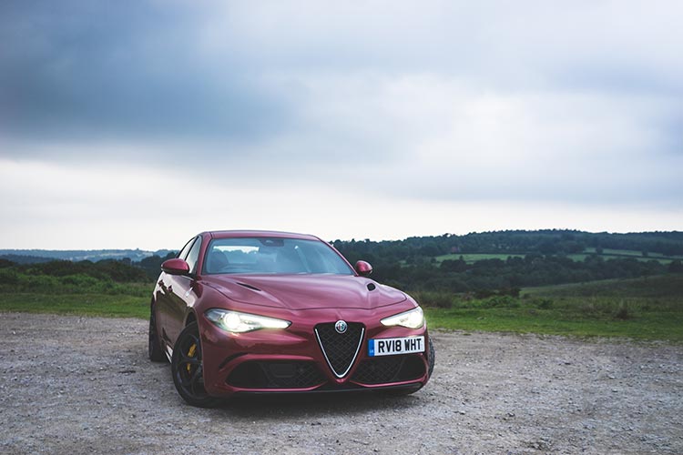 Alfa Romeo Giulia MenStyleFashion 2019