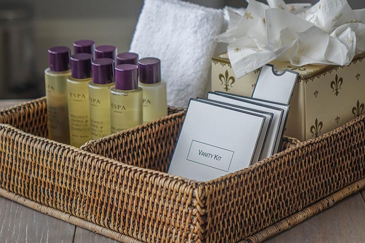 Bovey Castle Dartmoor National Park bathroom 2019 MenStyleFashion (1)