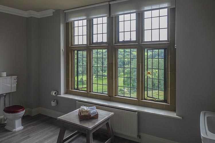 Bovey Castle Dartmoor National Park bathroom 2019 MenStyleFashion (1)